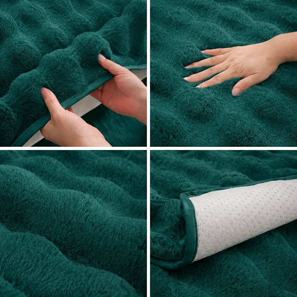 EMERALD® - HUSĂ CANAPEA PUFOASĂ